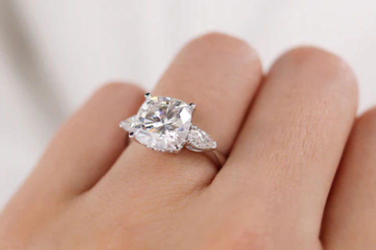 These Lily Arkwright 3‑Carat Diamond Engagement Rings Are Turning Heads!